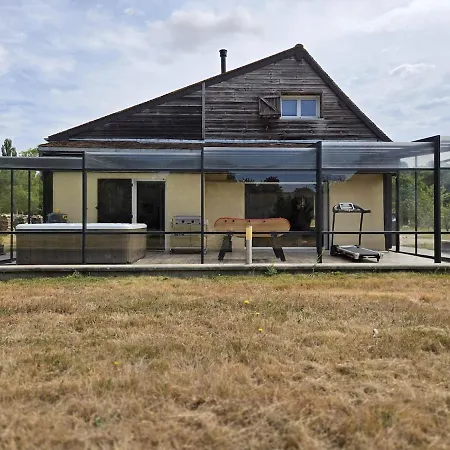 Jacuzzi, Riviere Et Verger Escapade Normande